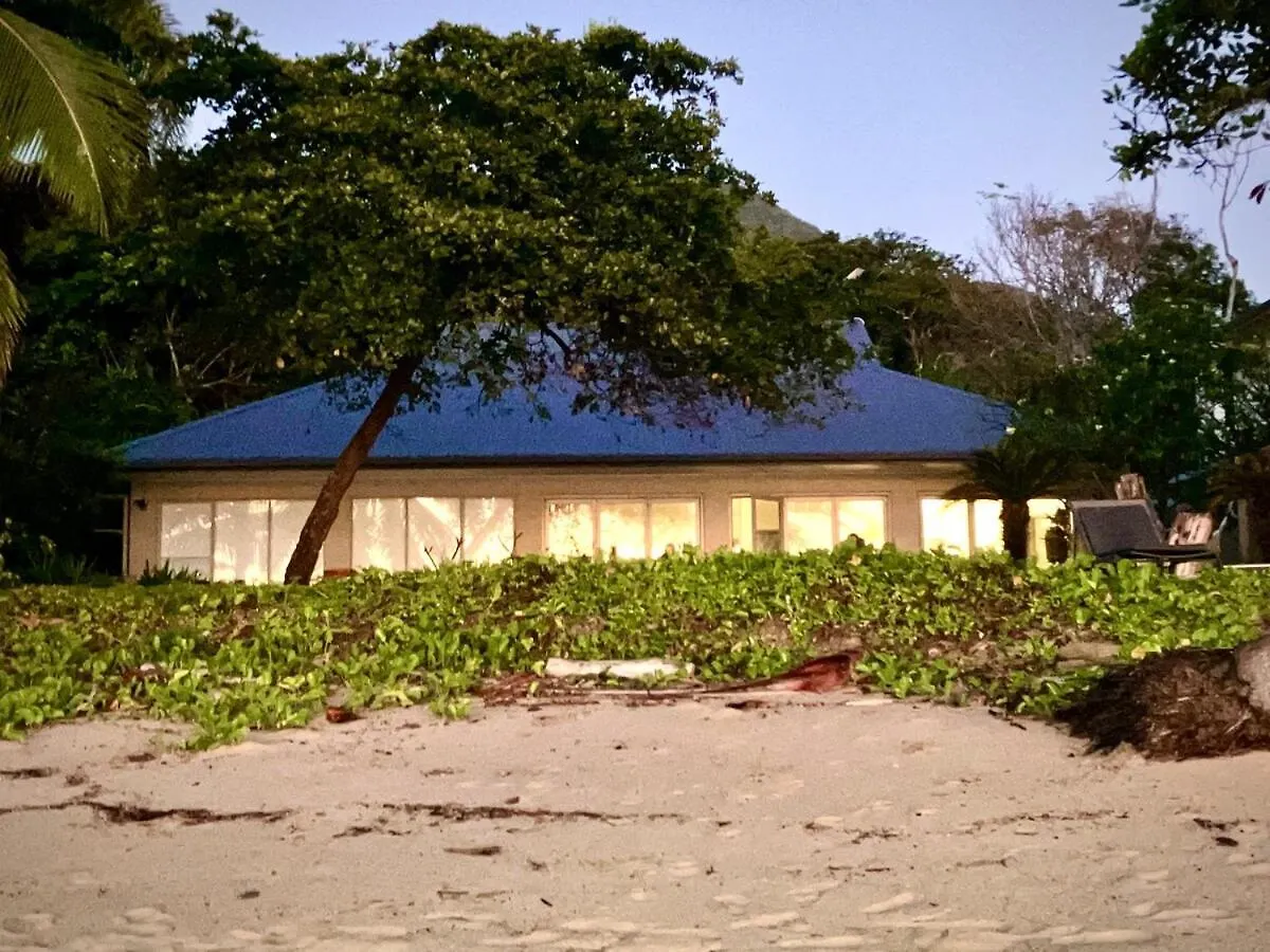 Holiday home Tali Beach House Retreat Oak Beach Australia