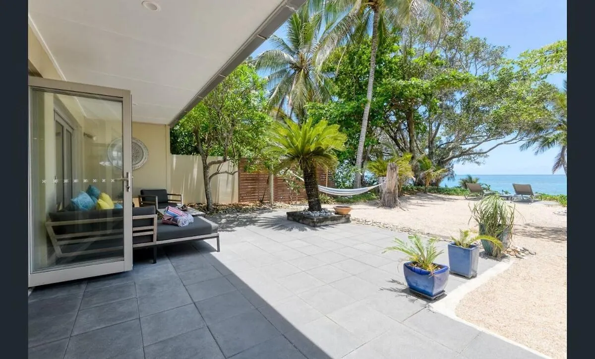 Tali Beach House Retreat Oak Beach Holiday home