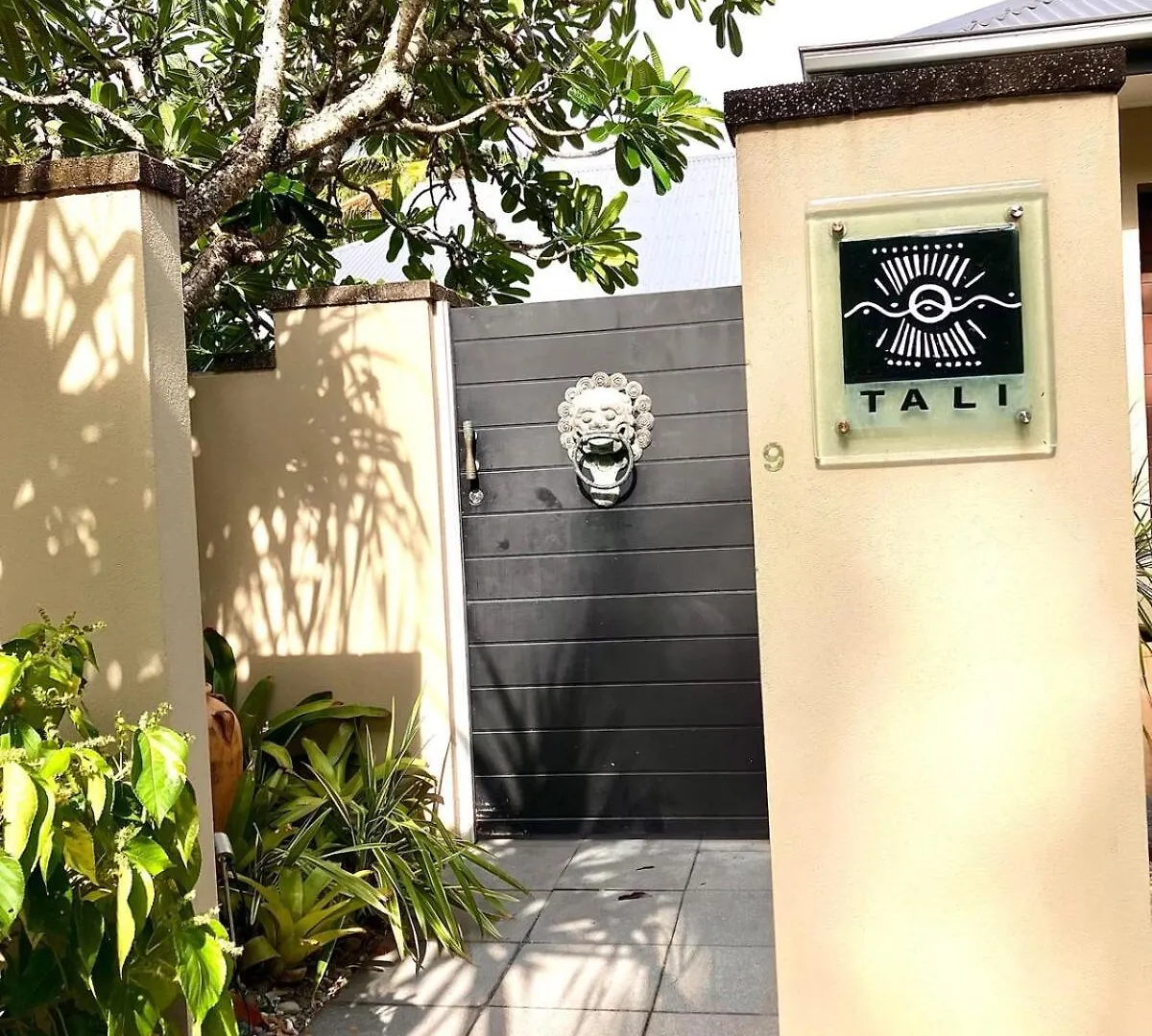 Tali Beach House Retreat Oak Beach